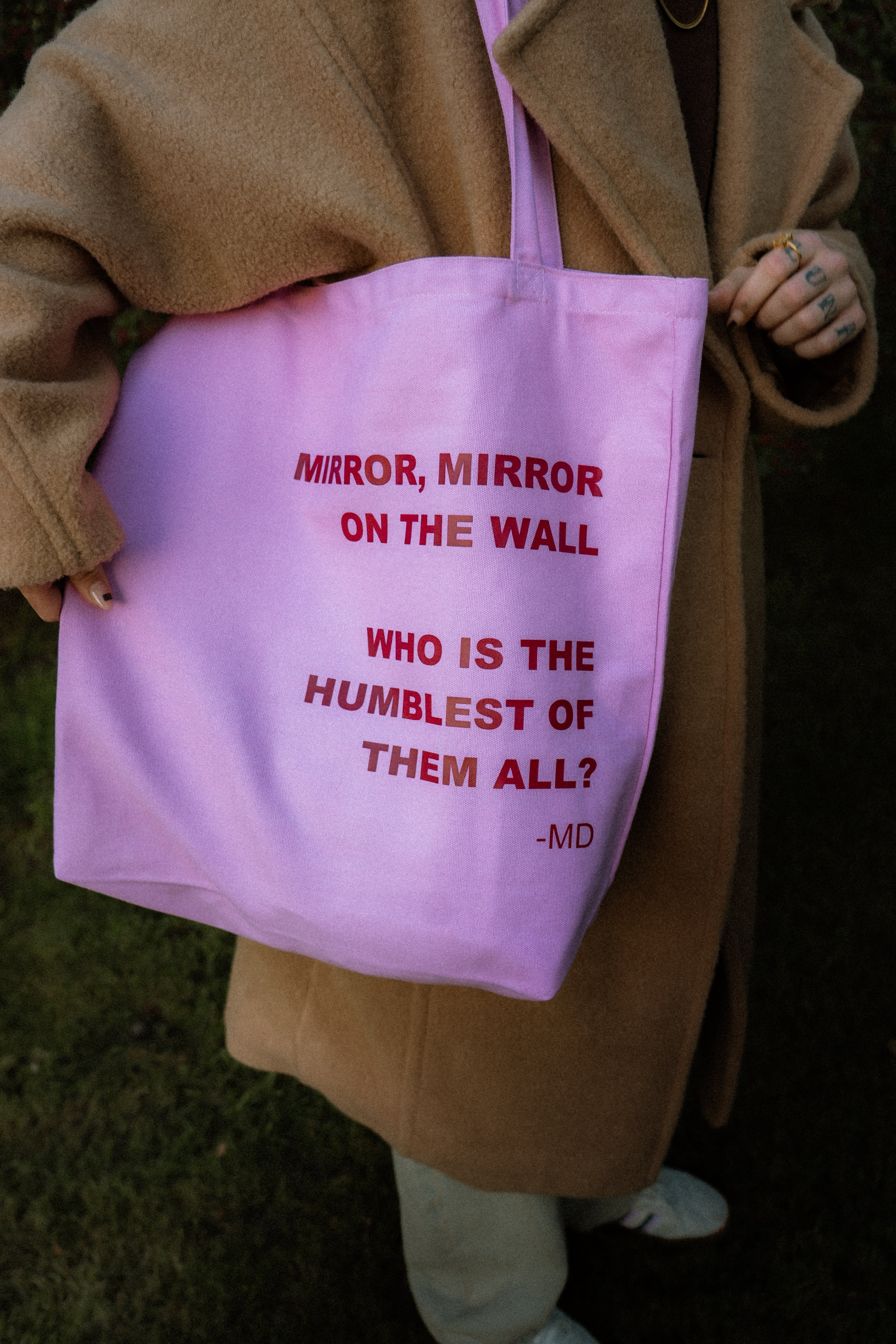 TOTE BAGS/LINNEN TASSEN